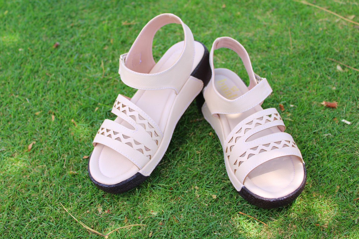 💃🏼☀️🌴💖🔥👡 Sandalia Ortopédica de Cuero Bualá – Lujo, Comodidad y Cuidado para tus Pies💖🔥 👡💃🏼☀️🌴